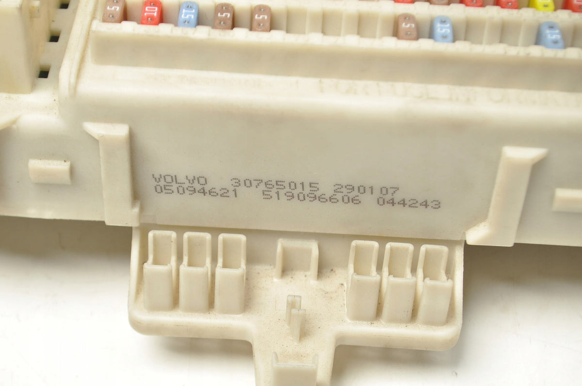 BOX MODULE BSI KEY VOLVO C30 V50 C70 S40 II 30765015 NO TIP