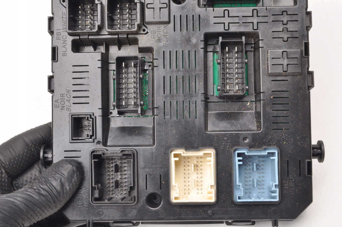 BSI MODULE CITROEN C4 Picasso I 1.6 VTi 9666895680