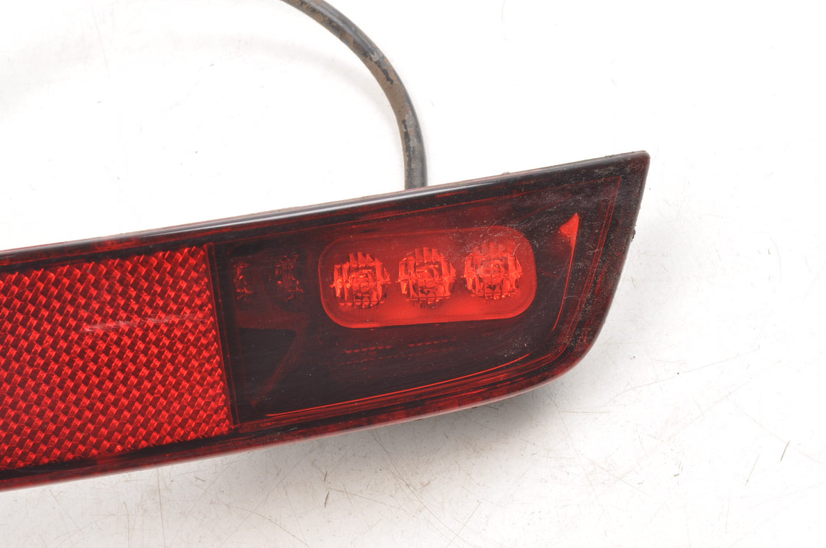 BUMPER REFLECTOR RIGHT REAR LIGHT RIGHT VOLKSWAGEN UP 1S0945702A HB 5D
