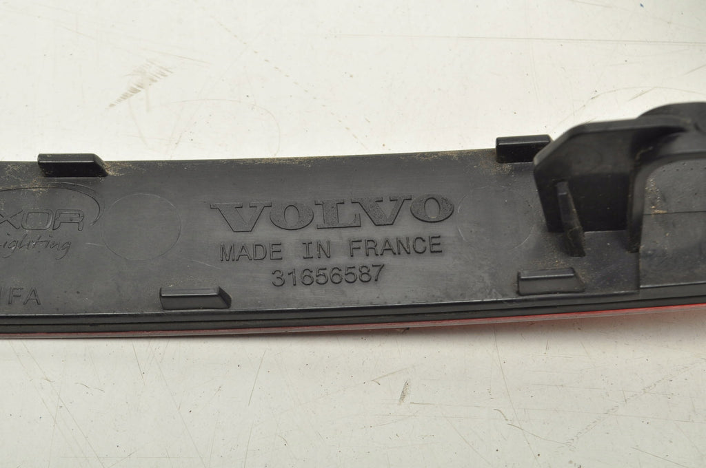 BUMPER REFLECTOR RIGHT REAR VOLVO S60 III V60 II 31656587 STATION WAGON