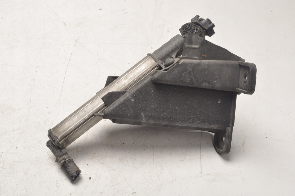C4 GRAND PICASSO HEADLIGHT WASHER PUMP