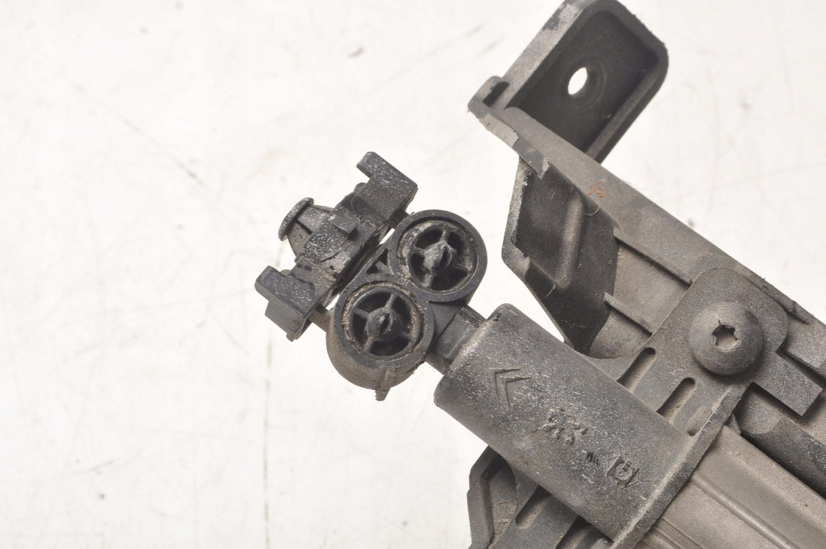 C4 GRAND PICASSO HEADLIGHT WASHER PUMP