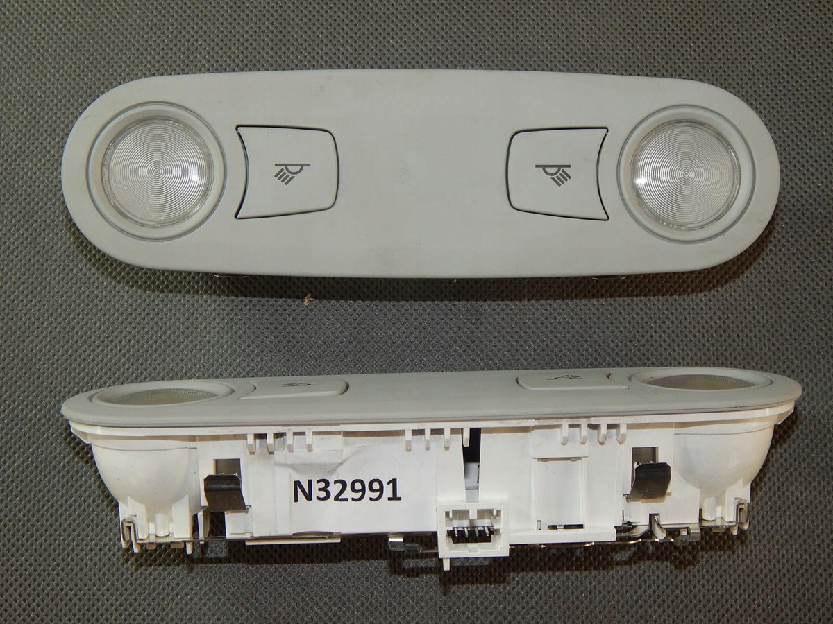 CABIN LIGHT 8T0947111