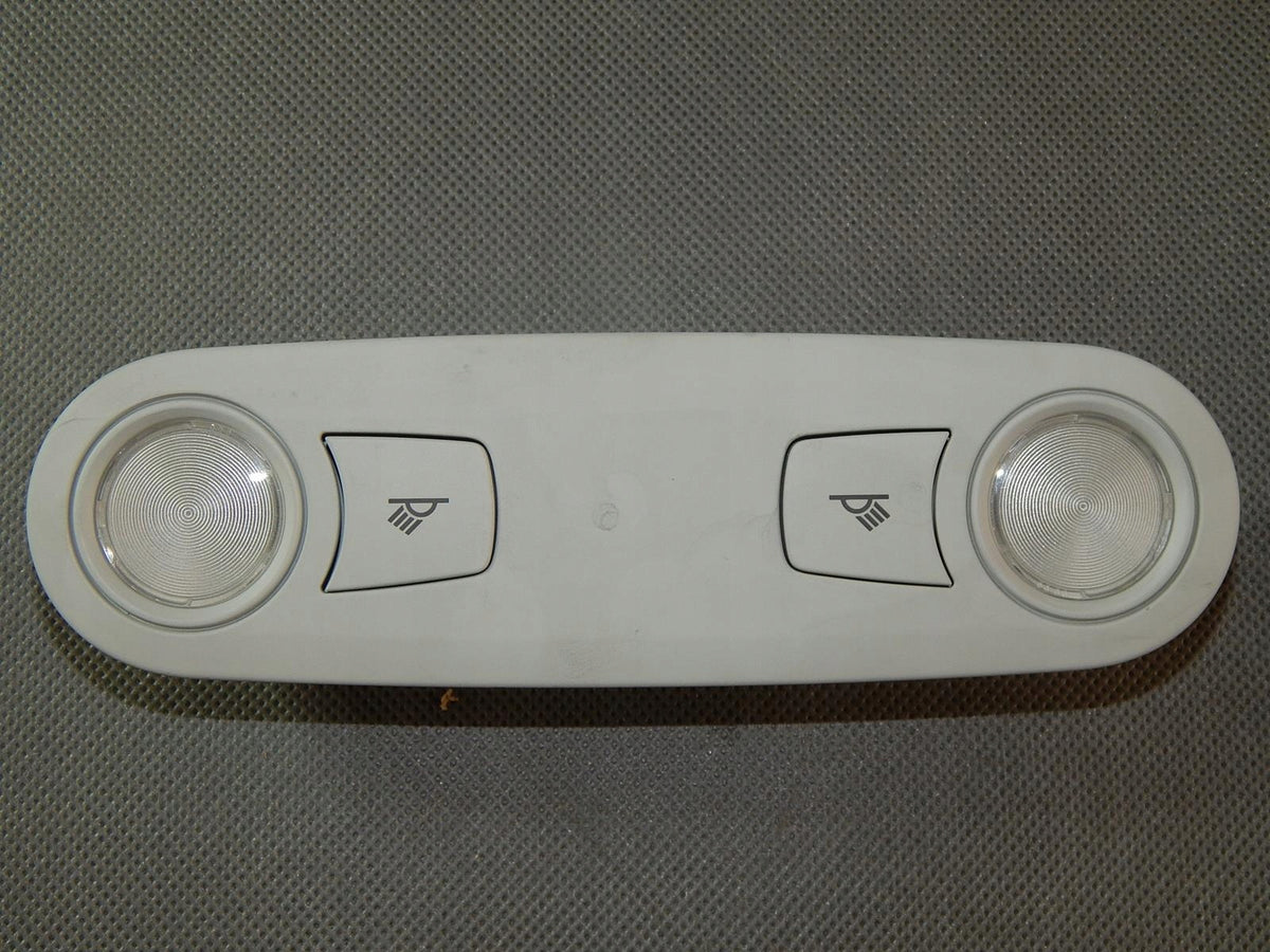 CABIN LIGHT 8T0947111