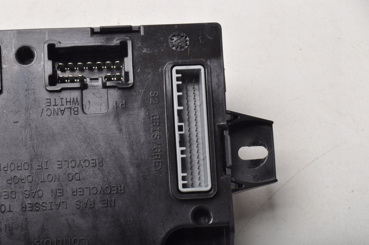 CAPTUR I DACIA DUSTER II 0.9 TCe COMPUTER MODULE DRIVER BCM 284B17152R