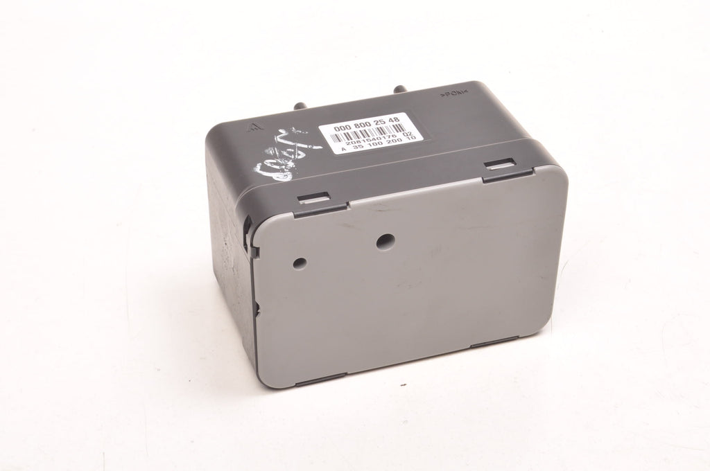 CENTRAL LOCKING PUMP MERCEDES CLASS CLK W209 A3510020010
