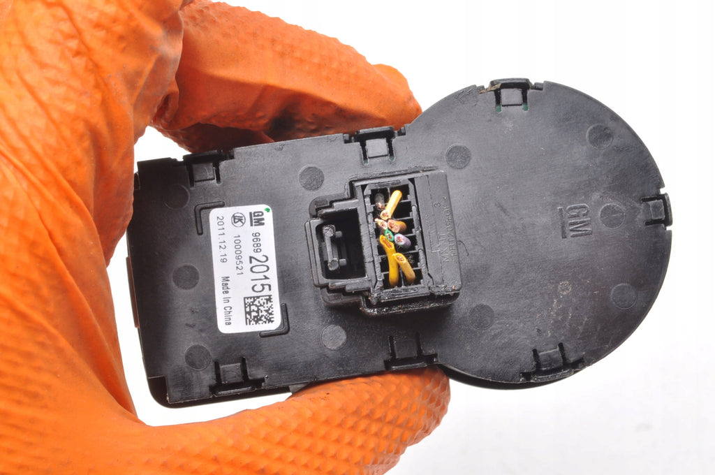 CHEVROLET AVEO T300 LIGHT SWITCH EU 96892015