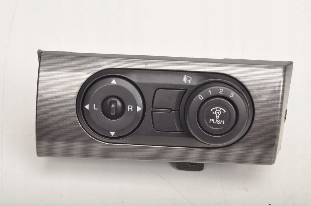 CHEVROLET CAPTIVA AND LIGHT SWITCH
