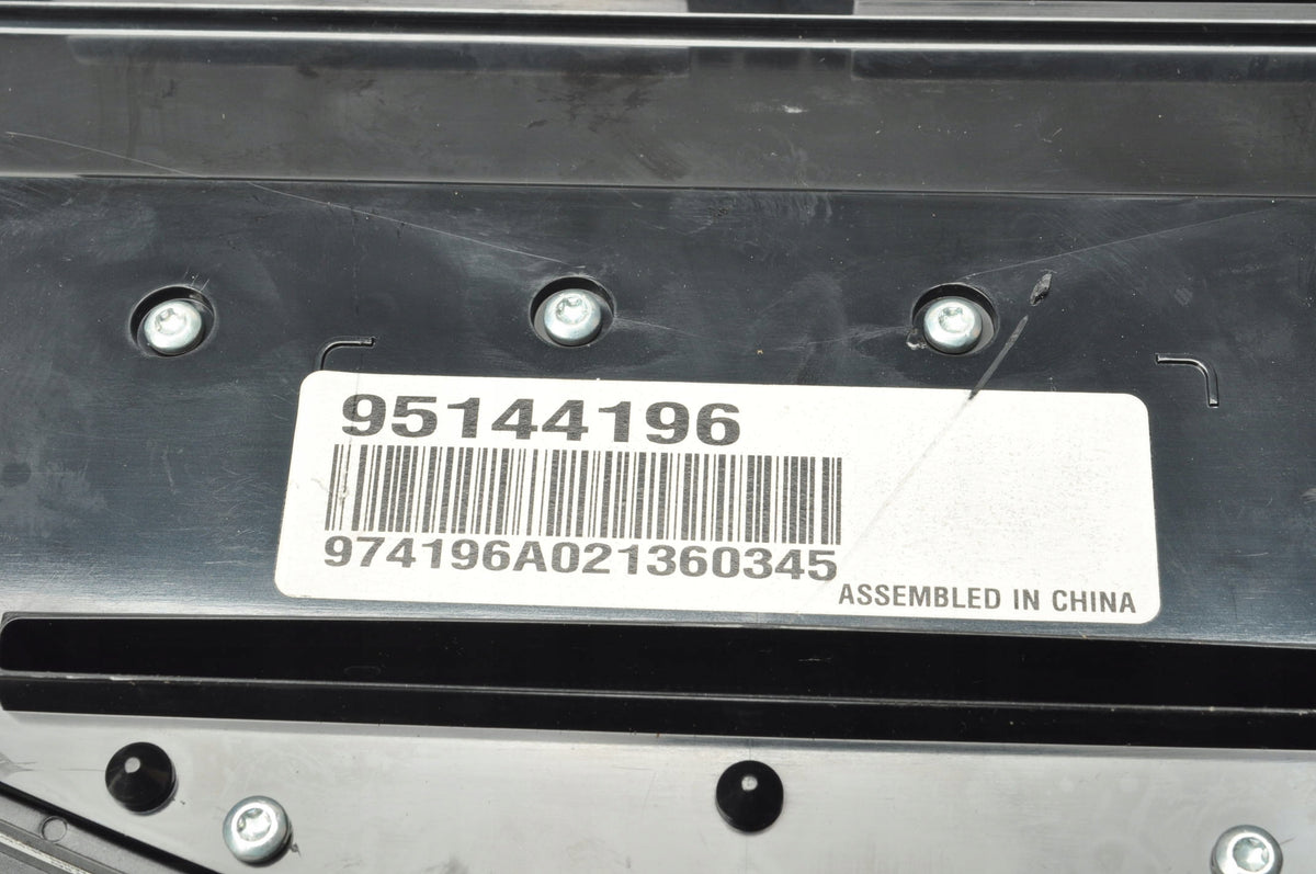 CHEVROLET CRUZE AND CENTER RADIO CONTROL PANEL 95144196