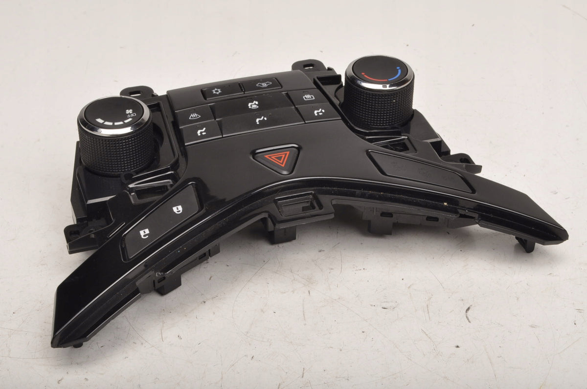 CHEVROLET CRUZE AND PANEL AIR CONDITIONING SWITCH 3870548