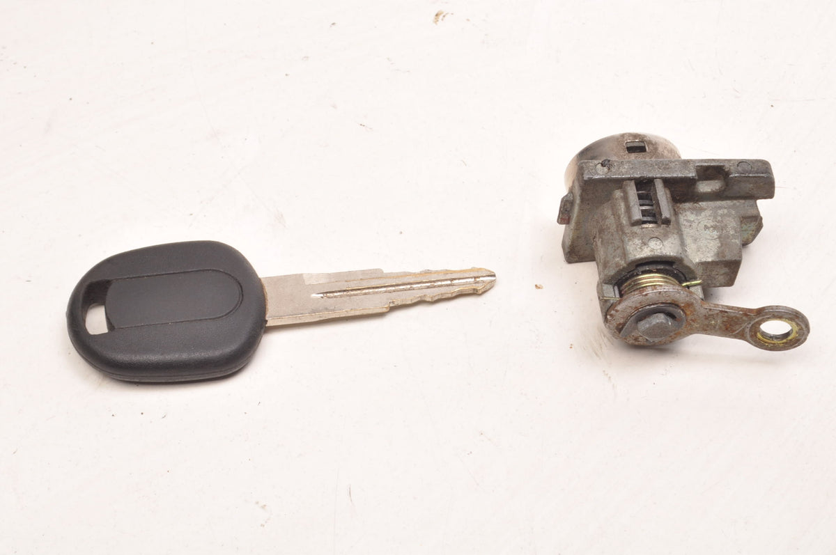 CHEVROLET EPIC II IGNITION KEY INSERT EUROPE INSERT 267T11946