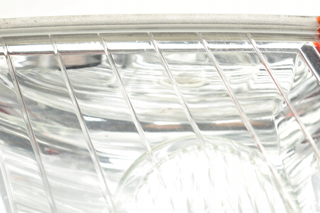 CHEVROLET EPIC II LIFT LAMP RIGHT REAR IN SEDAN FLAP