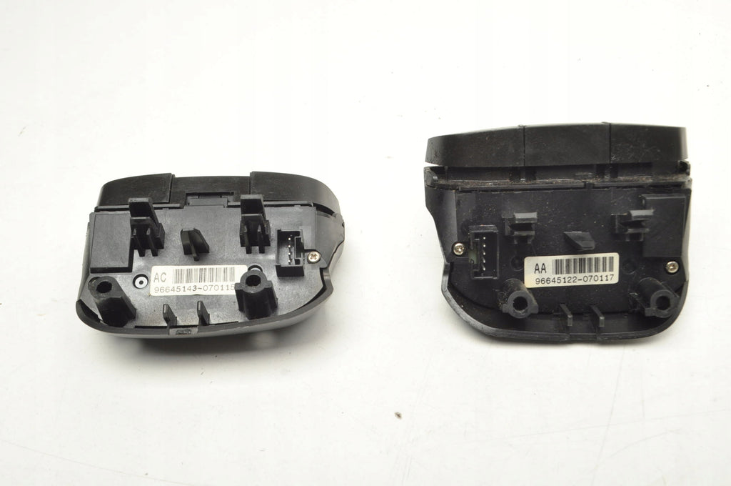 CHEVROLET EPIC II STEERING WHEEL BUTTONS 96645143 96645122