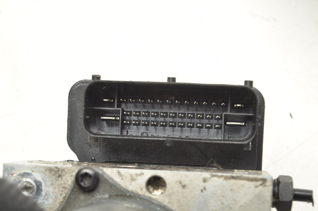 CHEVY TRAX OPEL MOCHA AND PUMP ABS 95249726