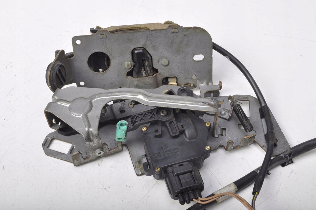 CHRYSLER VOYAGER IV DOOR LOCK RIGHT REAR