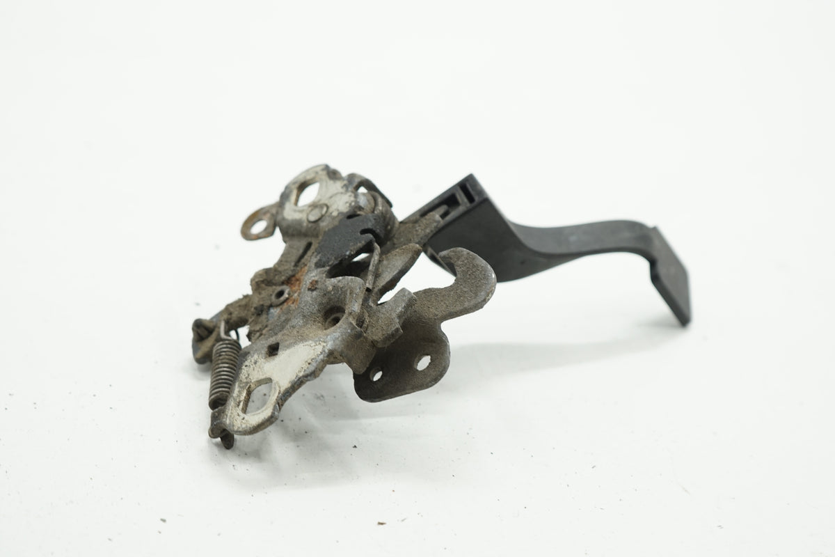 CITROEN DS5 12R LOCK BOLT MASK 9800562280