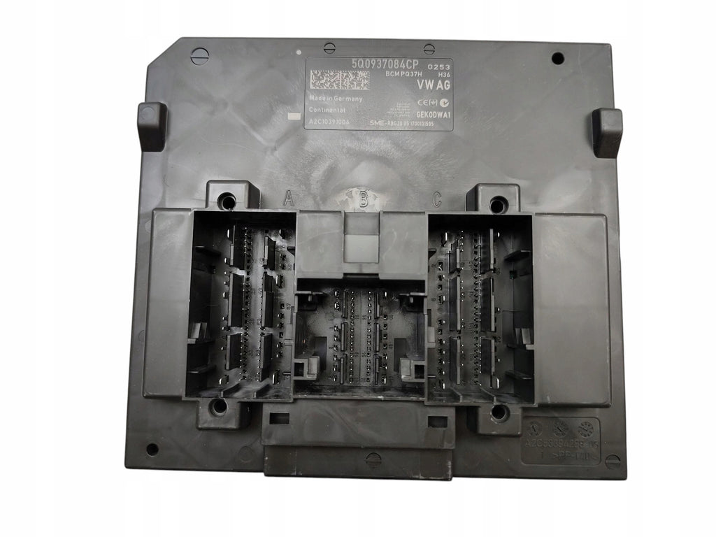 COMFORT CONTROLLER MODULE BCM SKODA SUPERB III VW TIGUAN II 5Q0937084CP