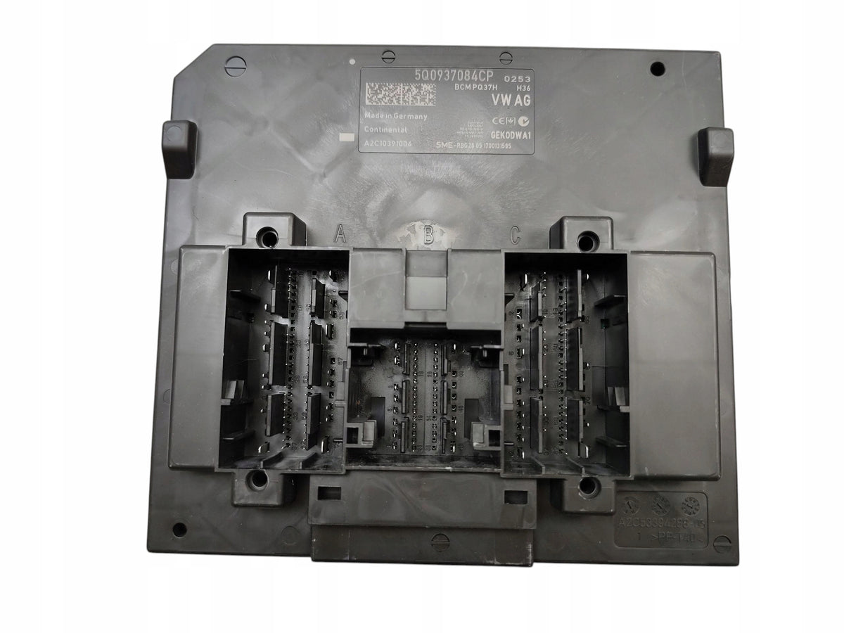 COMFORT CONTROLLER MODULE BCM SKODA SUPERB III VW TIGUAN II 5Q0937084CP