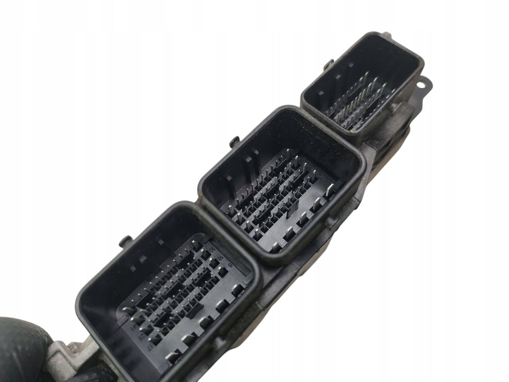 COMPUTER ECU ENGINE FORD FIESTA MK7 1.6 TDCI BV21-12A650-AAB 0281018937
