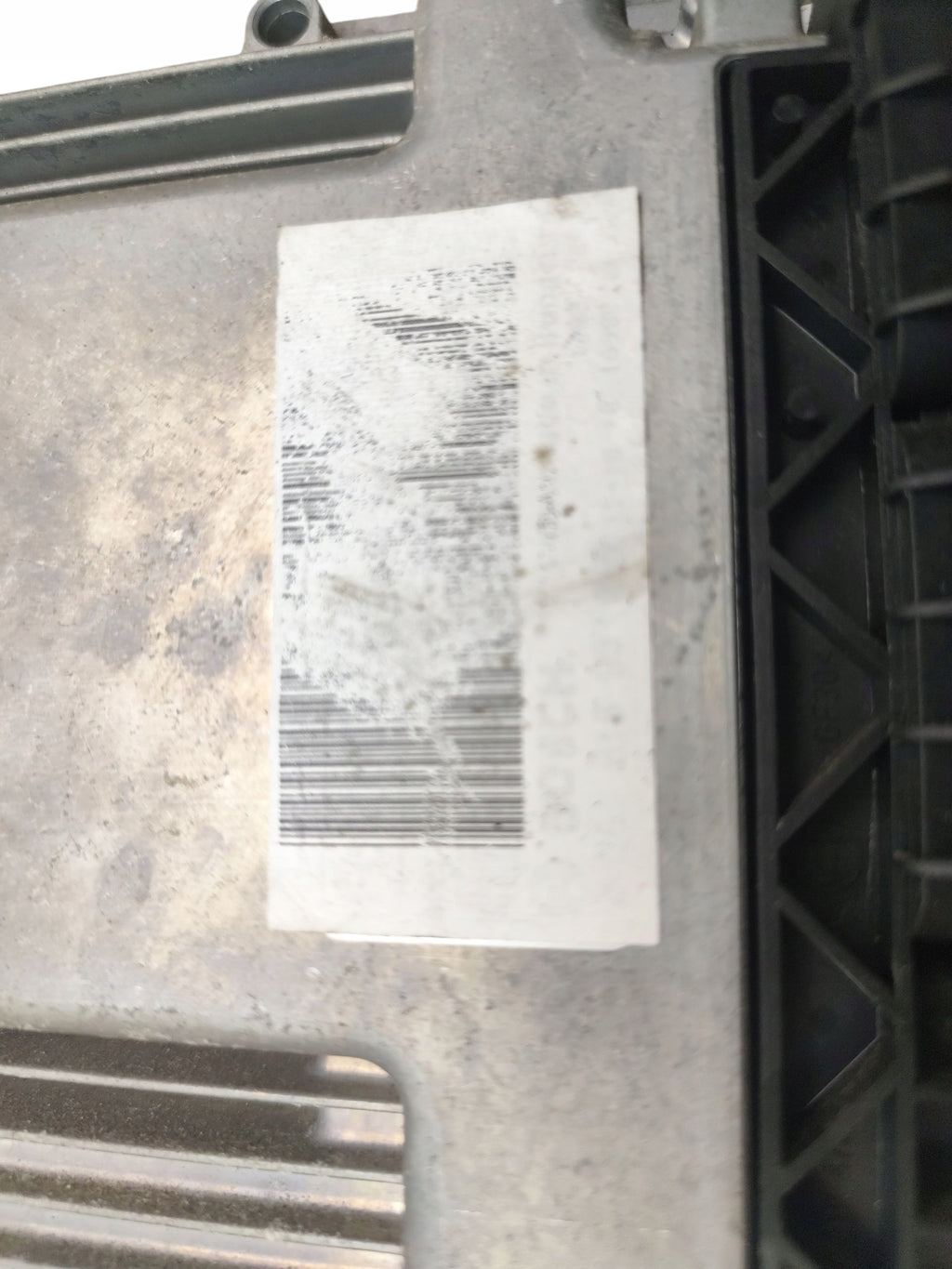 COMPUTER ECU ENGINE FORD FIESTA MK7 1.6 TDCI BV21-12A650-AAB 0281018937