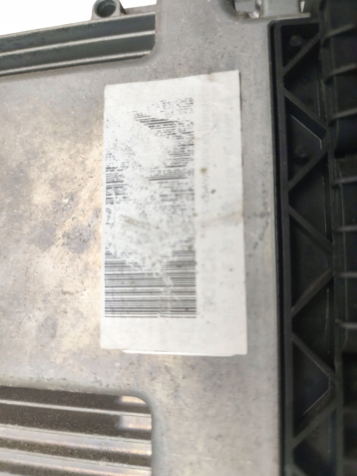 COMPUTER ECU ENGINE FORD FIESTA MK7 1.6 TDCI BV21-12A650-AAB 0281018937