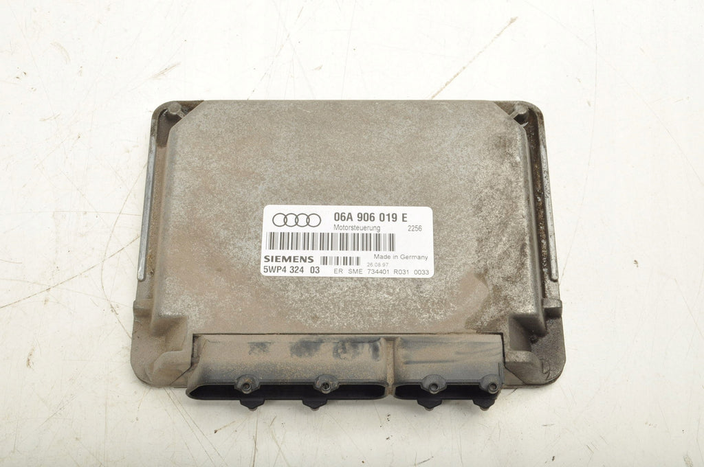 COMPUTER ENGINE CONTROLLER AUDI A3 8L 1.6 8V 101KM 06A906019E
