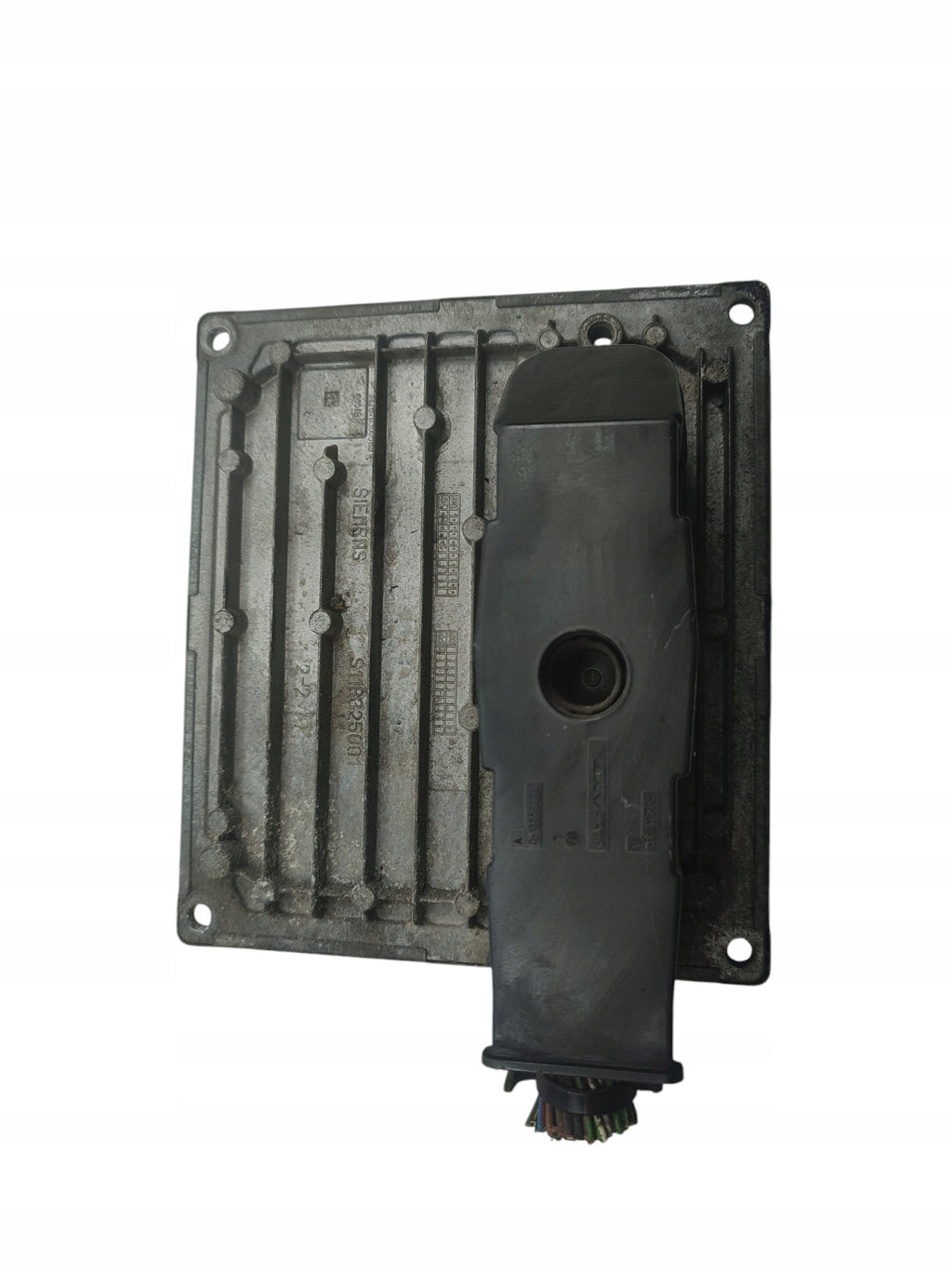 COMPUTER ENGINE CONTROLLER FORD FIESTA MK6 1.25 16V 75KM 4S61-12A650-JB