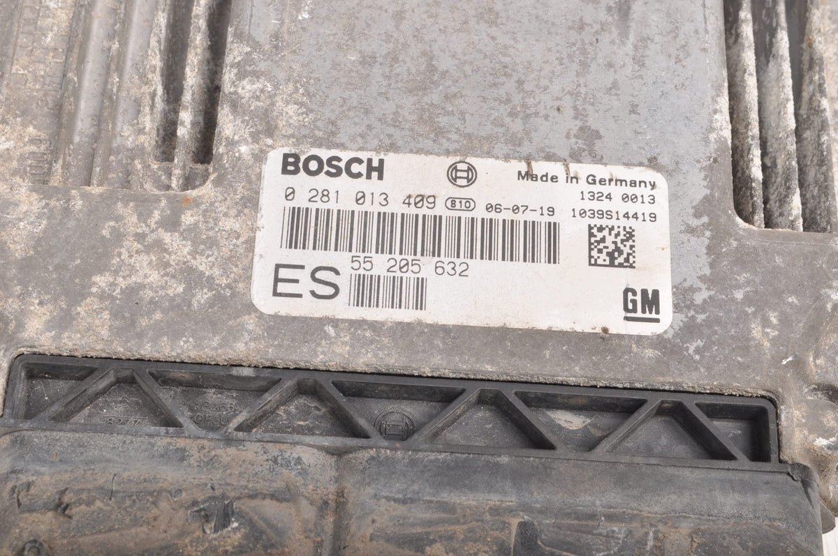 COMPUTER ENGINE CONTROLLER OPEL SIGNUM C 1.9 CDTI 55205632