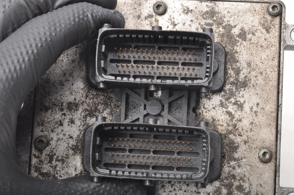 COMPUTER ENGINE CONTROLLER SAAB 9-3 II 55353231 2.0T 210KM