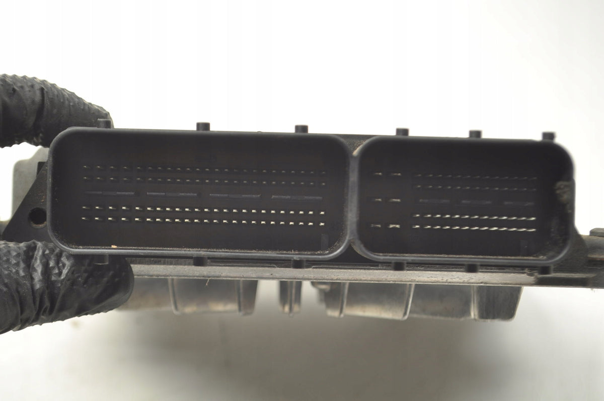 COMPUTER ENGINE CONTROLLER VOLVO C30 S40 C70 V50 XC90 2.4 D5 200KM 31272463