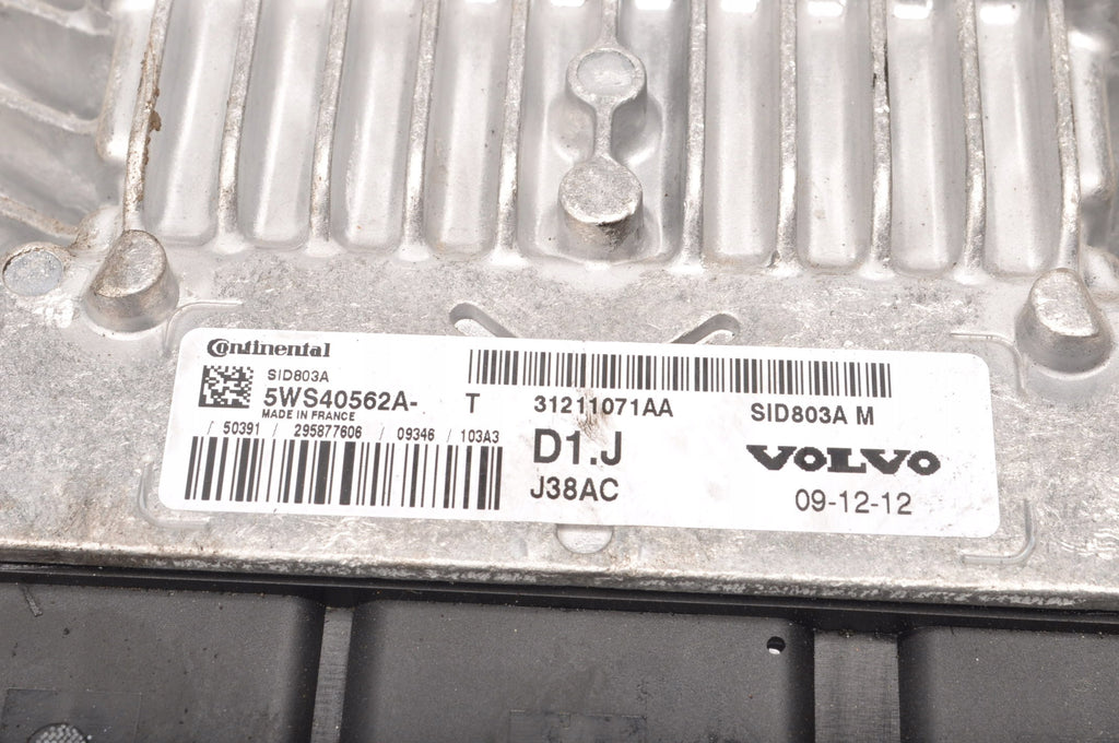 COMPUTER ENGINE CONTROLLER VOLVO C30 S40 II C70 V50 2.0 D 136KM 31211071AA