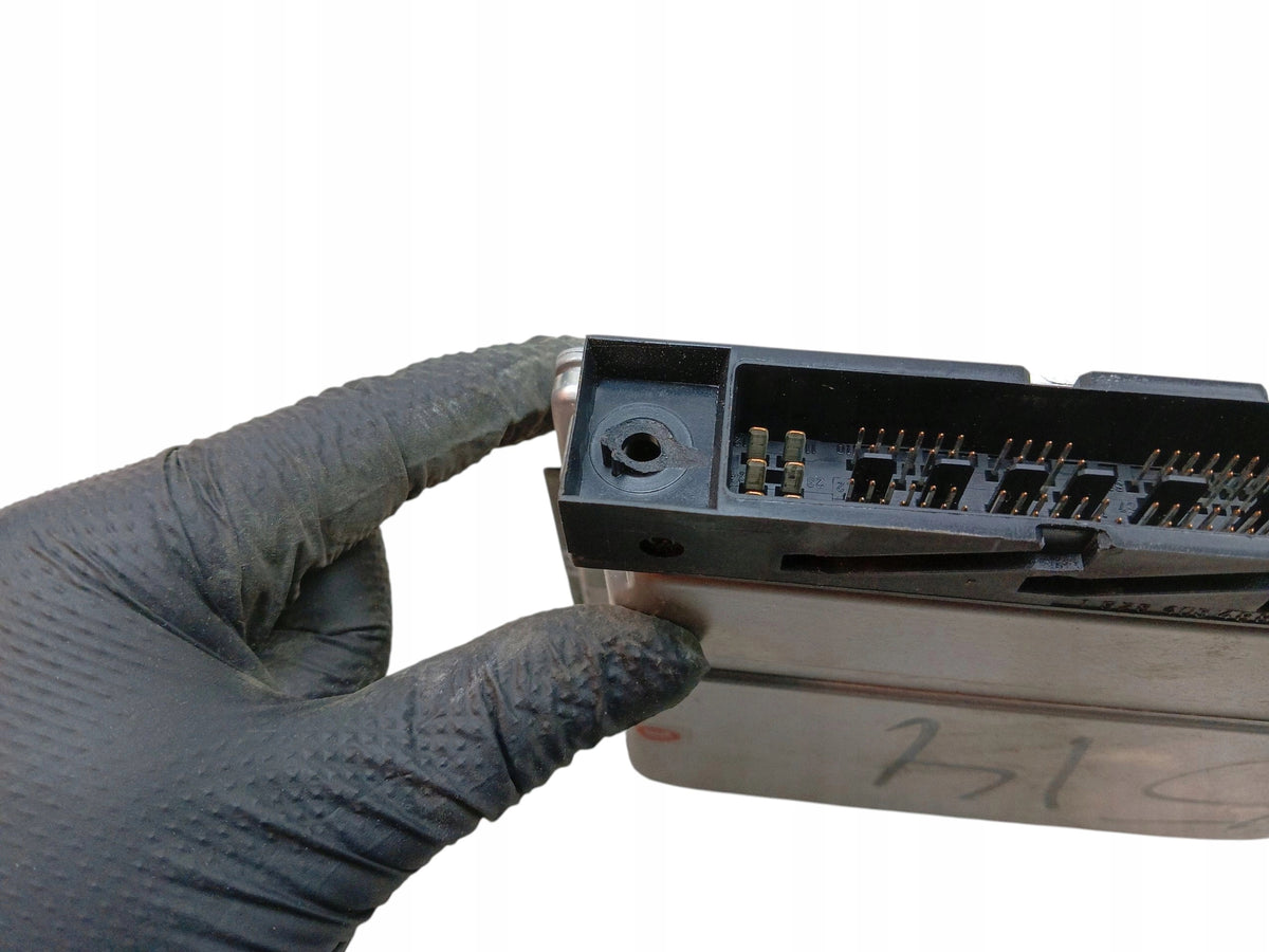 COMPUTER ENGINE CONTROLLER VOLVO S80 AND 2.4D D5 163KM 08677708