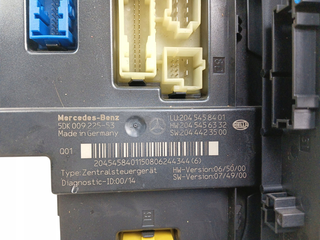 CONTROLLER MODULE FUSE BOX MERCEDES C W204 2045458401