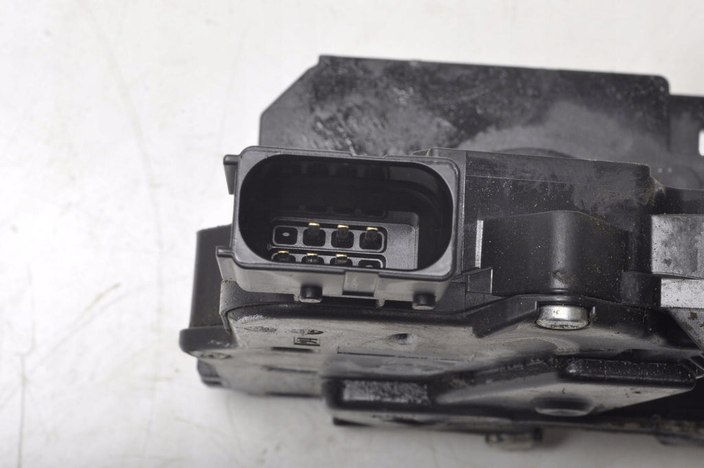 CORSA E DOOR LOCK LEFT FRONT FRONT 13431839