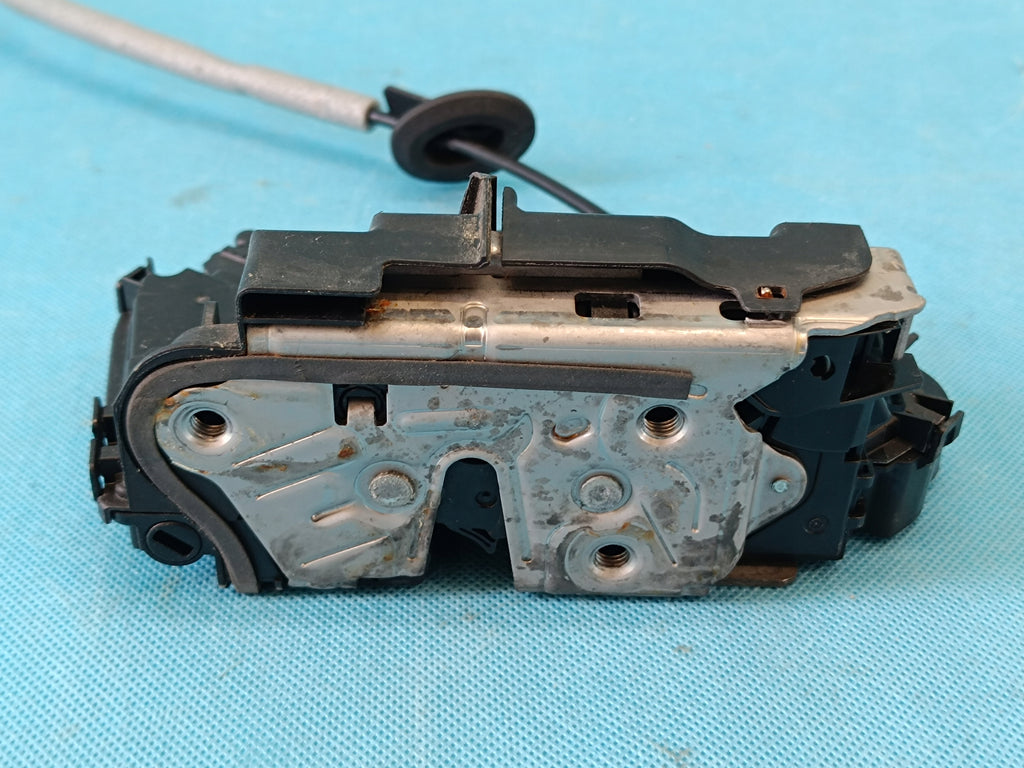 CUPRA FORMENTOR 1.5 TSI 110KW 2023 R DOOR LOCK RIGHT FRONT 5TB837016E