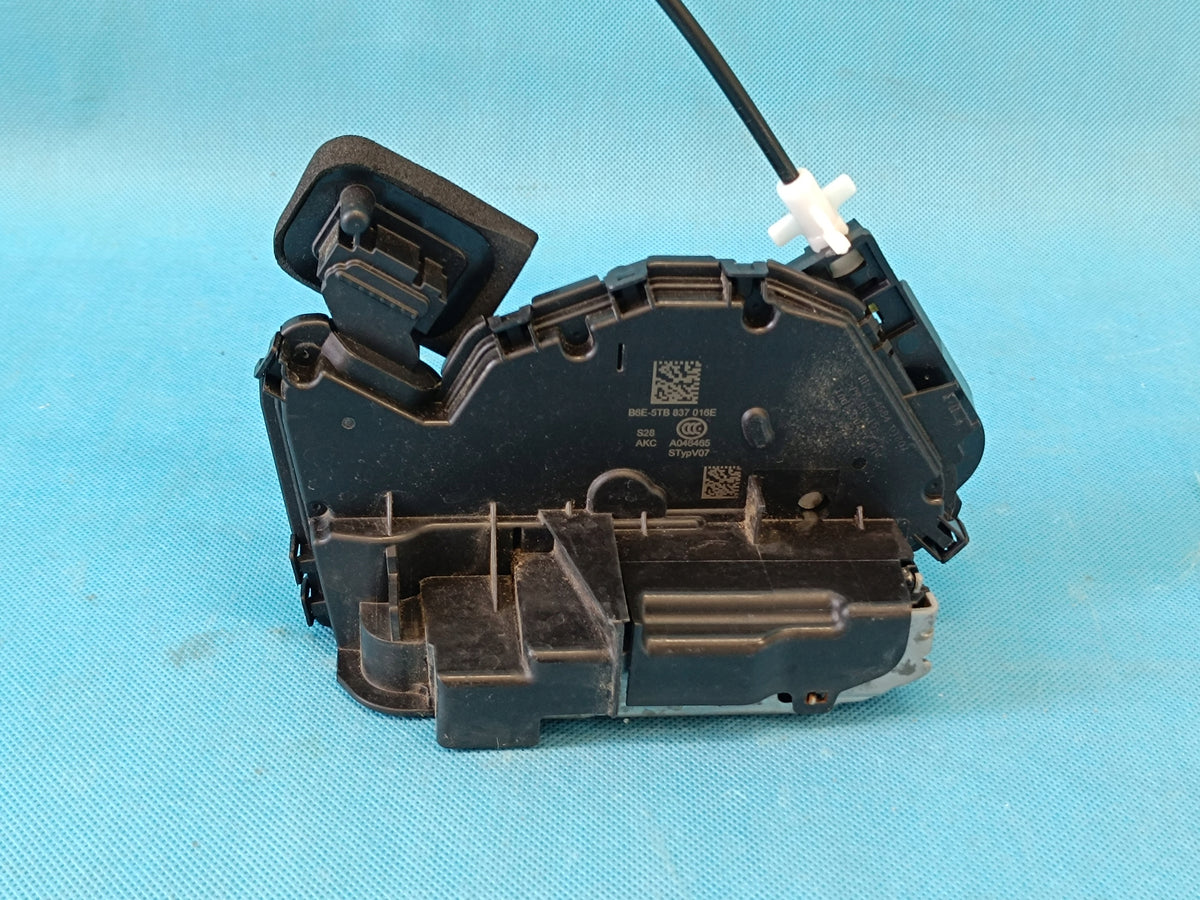 CUPRA FORMENTOR 1.5 TSI 110KW 2023 R DOOR LOCK RIGHT FRONT 5TB837016E