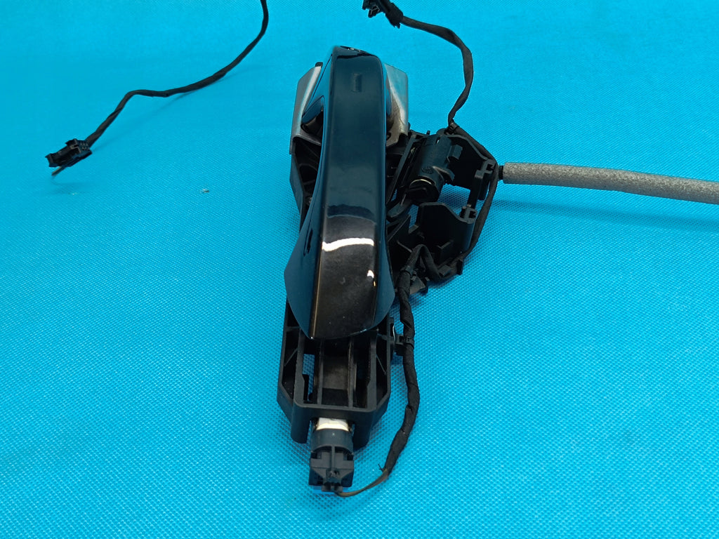 CUPRA FORMENTOR 1.5 TSI 110KW 2023R DOOR HANDLE KESSY DOOR LEFT FRONT 5FB837205