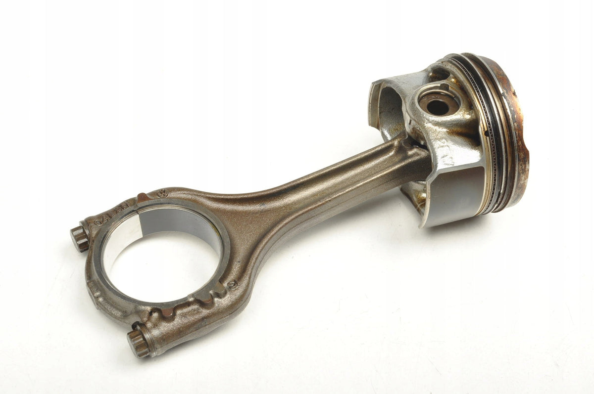 CUPRA FORMENTOR 1.5 TSI 150KM PETROL PISTON WITH CONNECTING ROD 04EAM 05EAQ