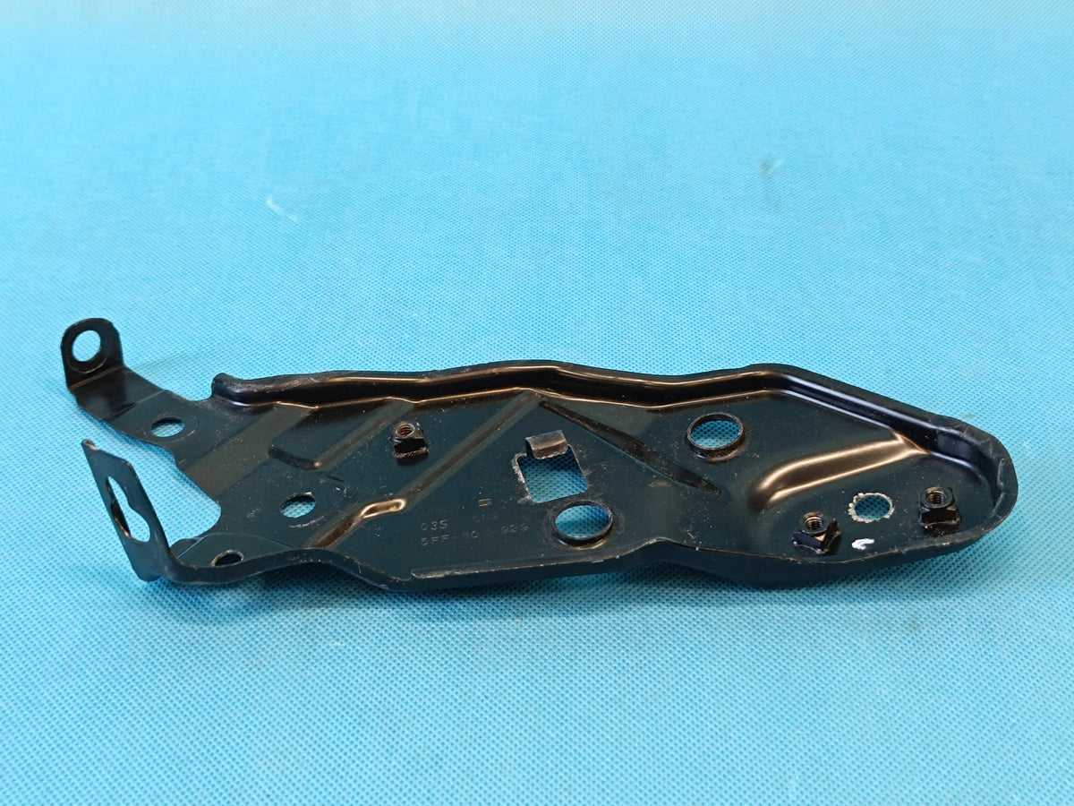 CUPRA FORMENTOR 1.5 TSI 2023 R MOUNTING BELT BRACKET FRONT LEFT 5FF806929