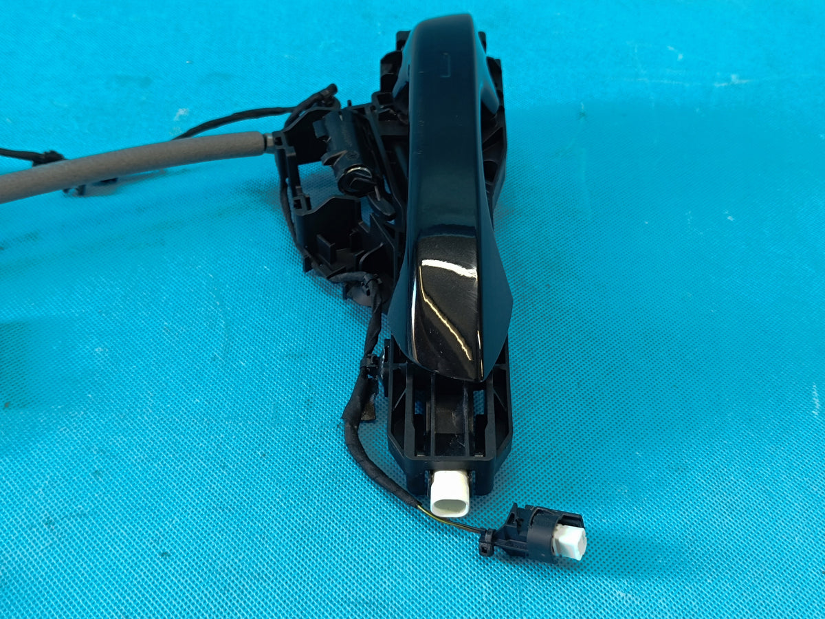 CUPRA FORMENTOR 1.5TSI 110KW 2023R DOOR HANDLE RIGHT FRONT KESSY 5FB837206
