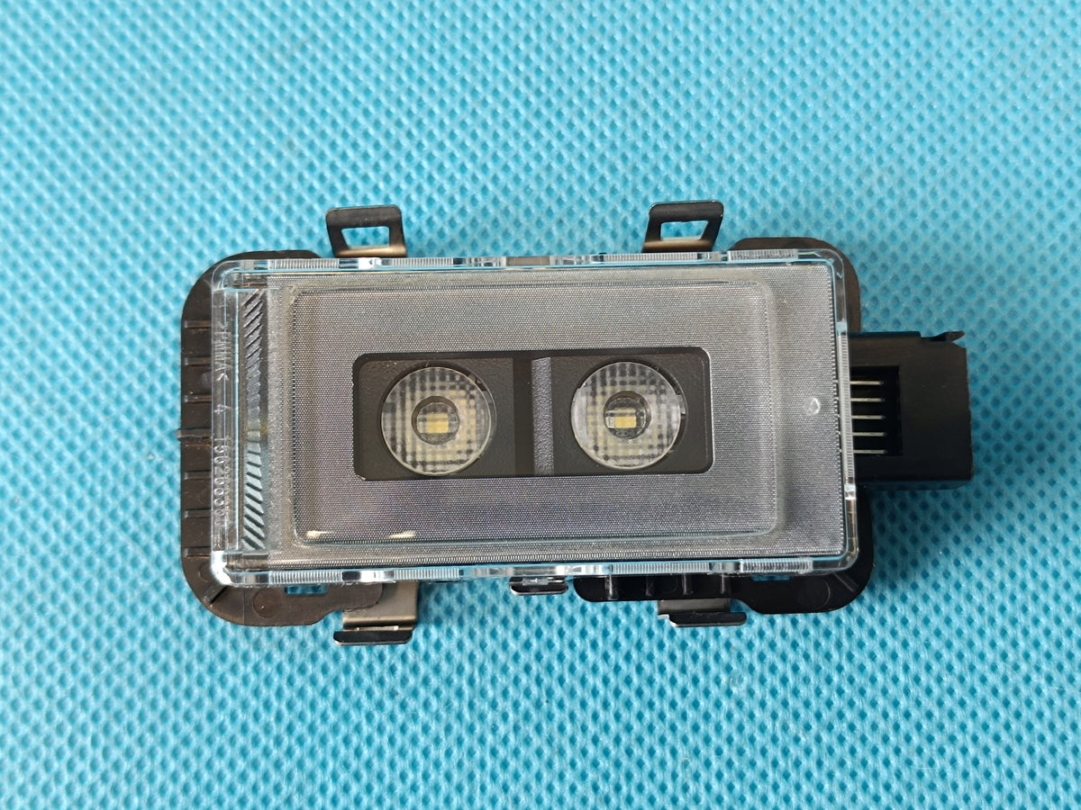 CUPRA FORMENTOR 2.0TSI 140KW 4x4 2024R LAMP B CABIN INTERIOR 5FF947303A