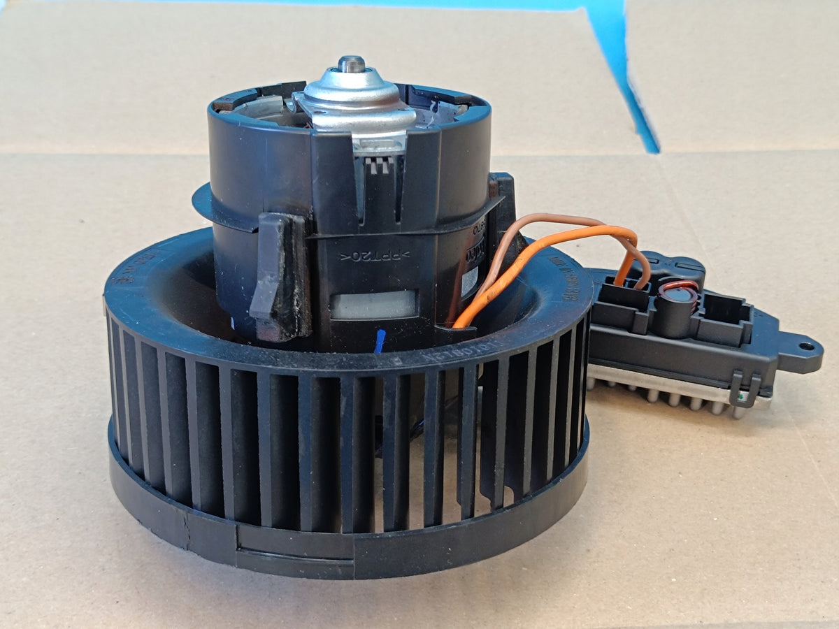 CUPRA FORMENTOR 2.0TSI 4x4 2024R BLOWER HEATER FAN 5WB819021A