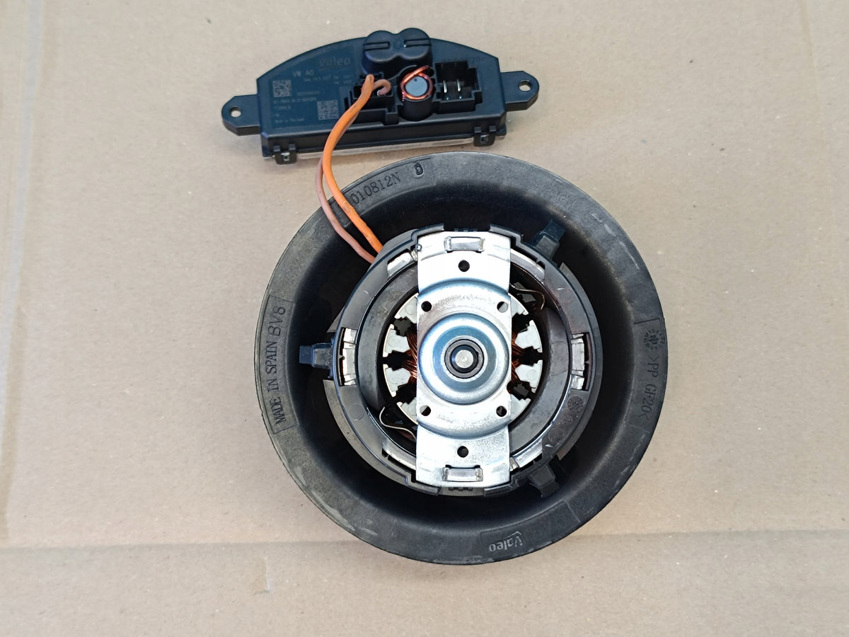 CUPRA FORMENTOR 2.0TSI 4x4 2024R BLOWER HEATER FAN 5WB819021A