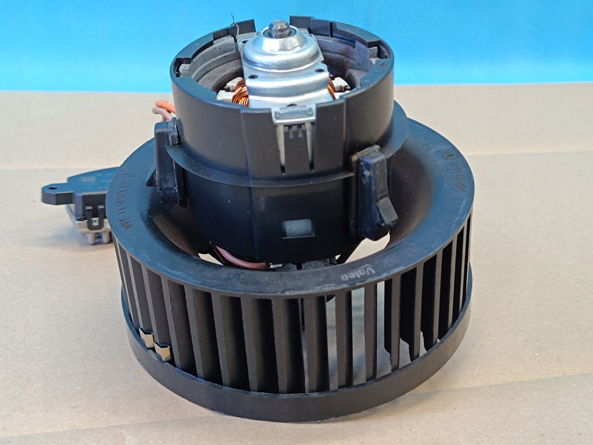 CUPRA FORMENTOR 2.0TSI 4x4 2024R BLOWER HEATER FAN 5WB819021A