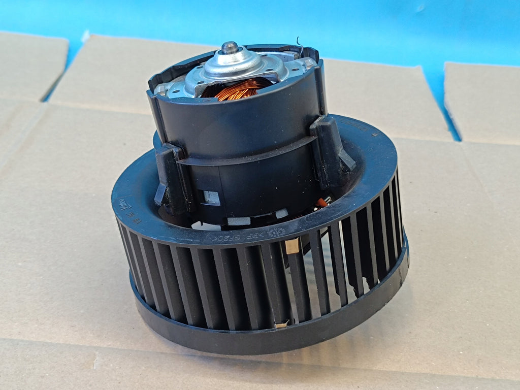 CUPRA FORMENTOR 2.0TSI 4x4 2024R BLOWER HEATER FAN 5WB819021A