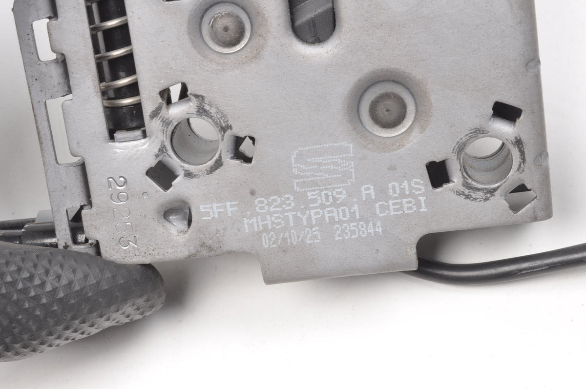 CUPRA FORMENTOR LOCK MASK LIFT 2025 5FF823509A
