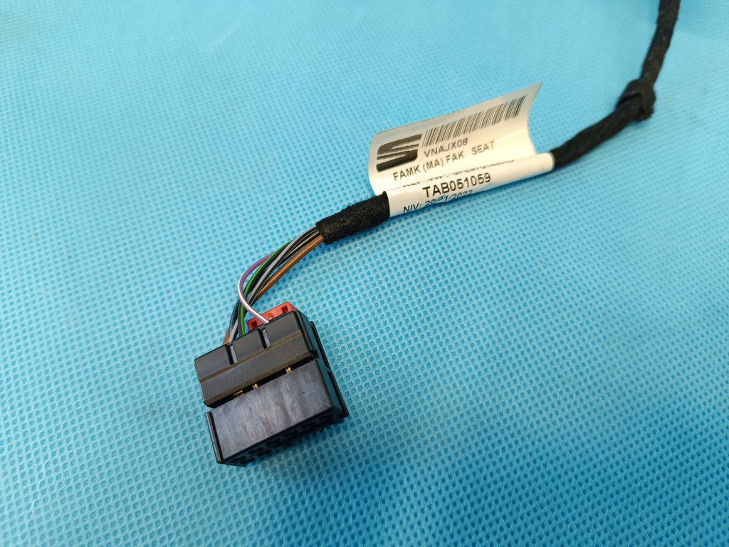 CUPRA LEON AVANT 2.0 TFSI 140KW 2024 R TAILGATE HARNESS 5FE970148AD