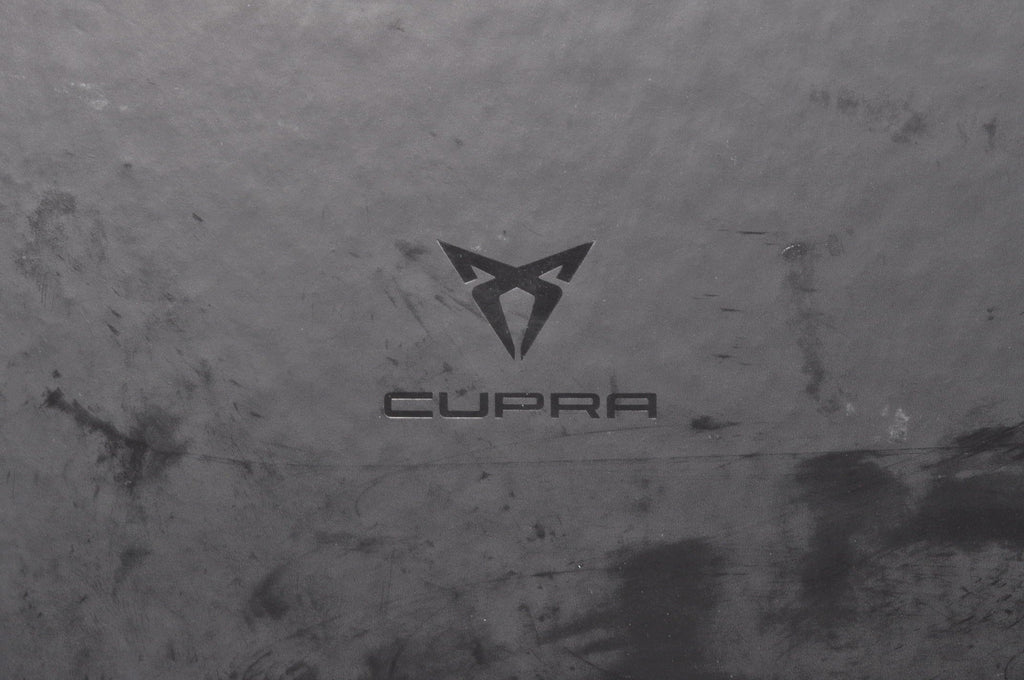 CUPRA LEON CARBON KEYCAPS BOX CUPRA 5FA087013E BRACELETS