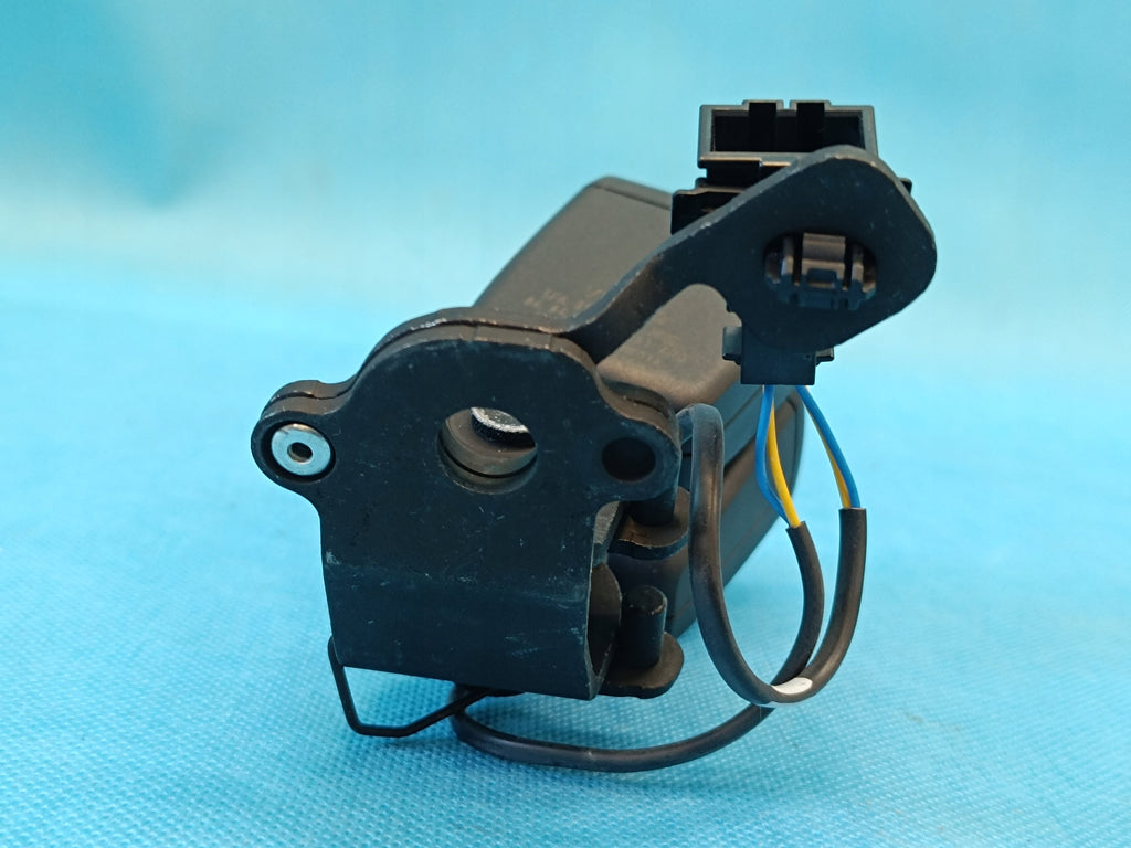 CUPRA LEON COMBI 2,0 TFSI 221KW 2023 R BELT CLIP CLASP REAR 5FA857739
