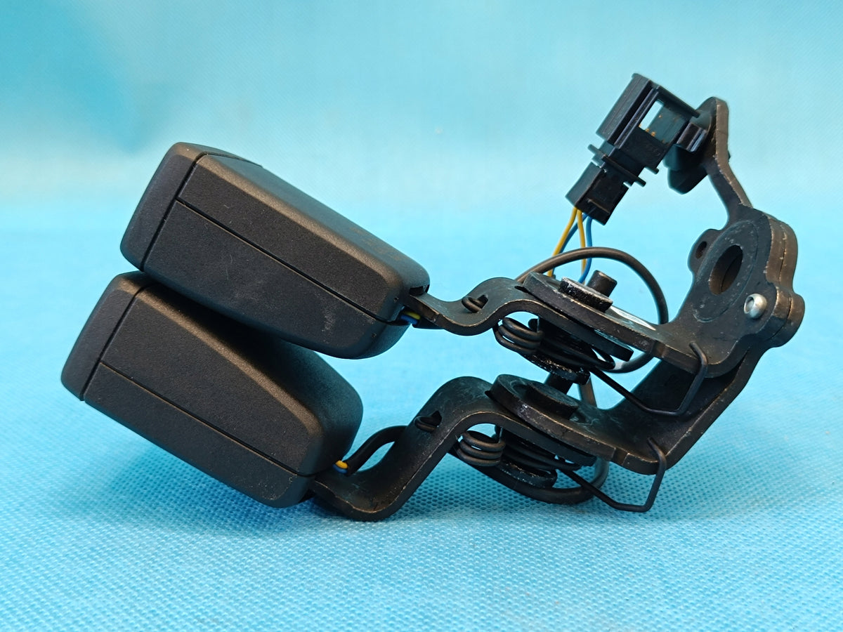 CUPRA LEON COMBI 2,0 TFSI 221KW 2023 R BELT CLIP CLASP REAR 5FA857739